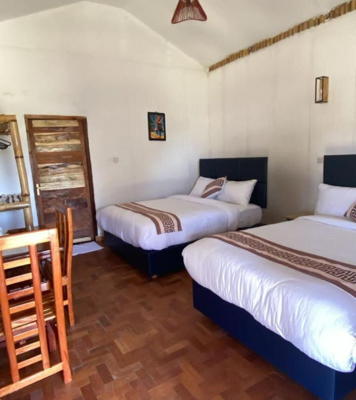 Ambokili Cottages