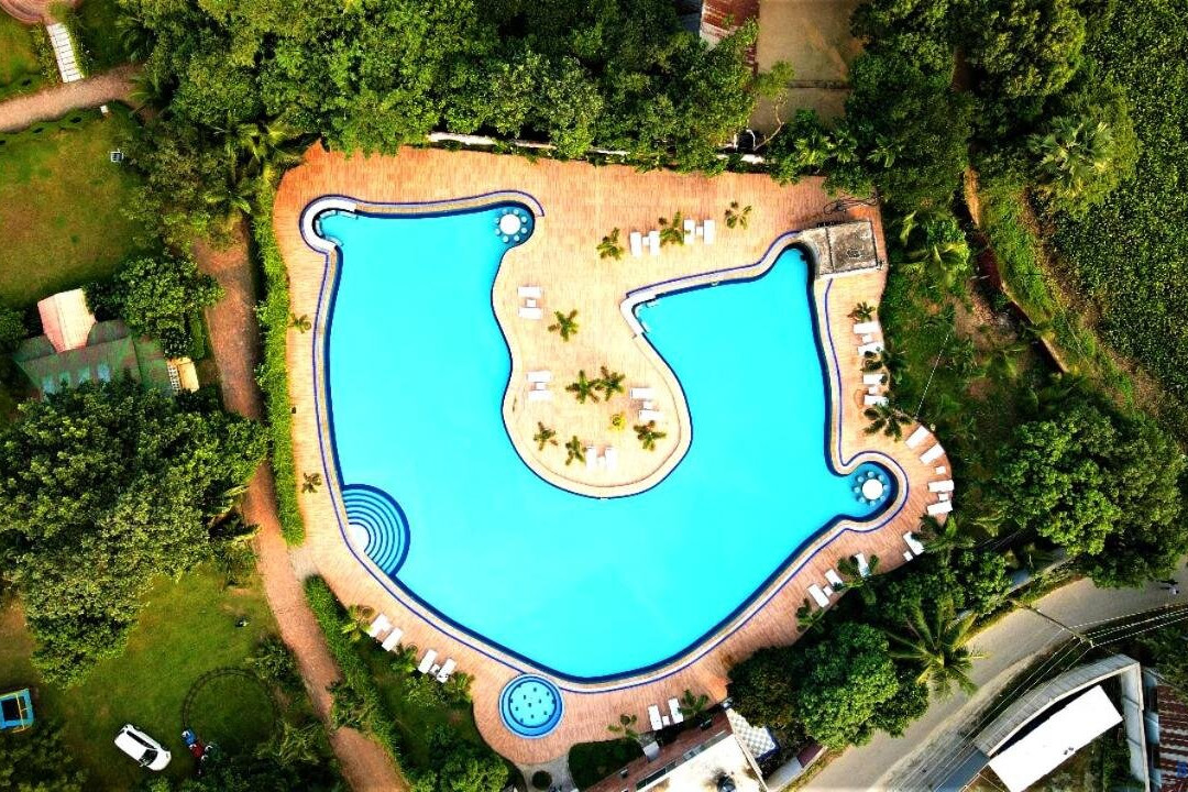 Fiona Luxury Resort