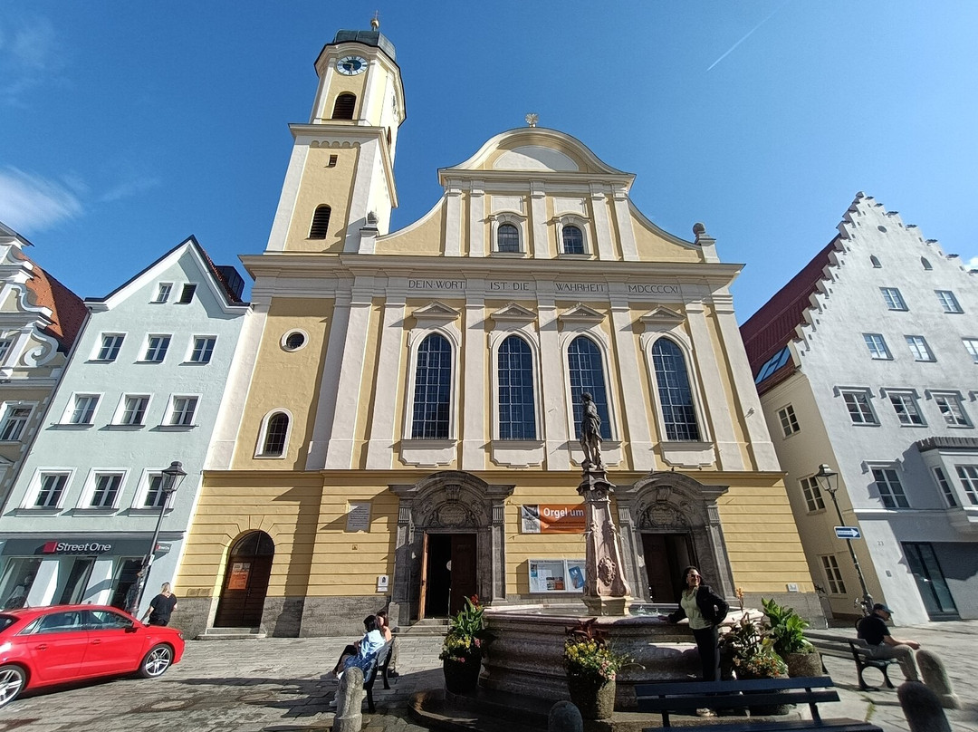 Dreifaltigkeitskirche-考夫博伊伦市必去景点