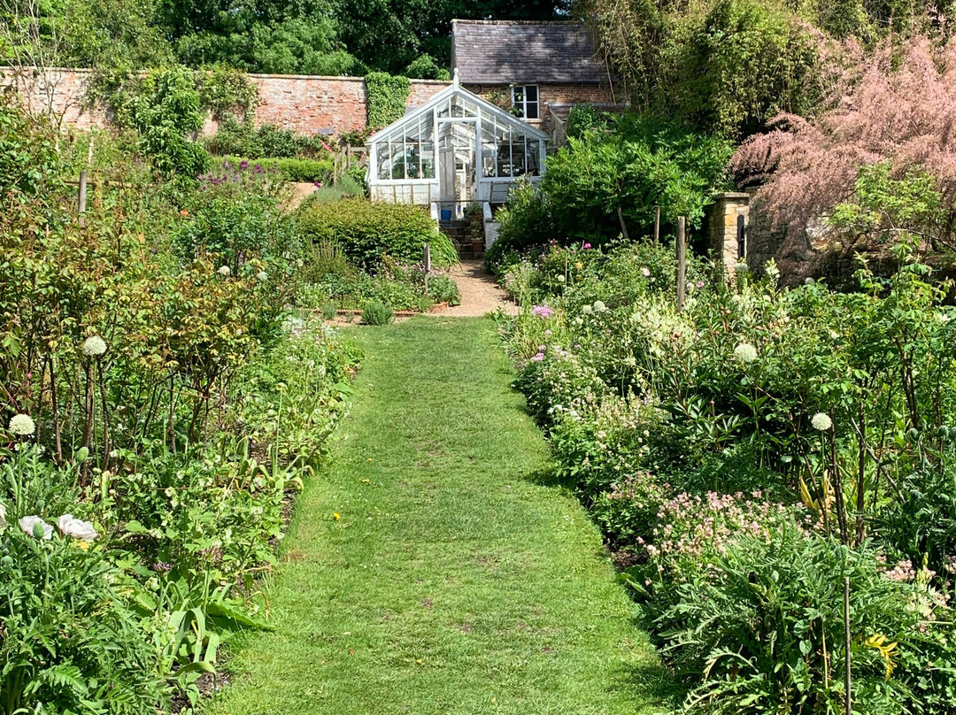 Cerney House Gardens-赛伦塞斯特必去景点