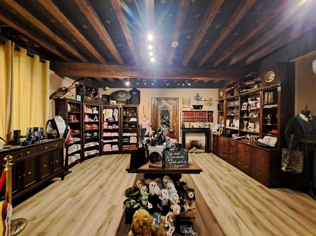 L'emporio Stregato-Grazzano Visconti必去景点