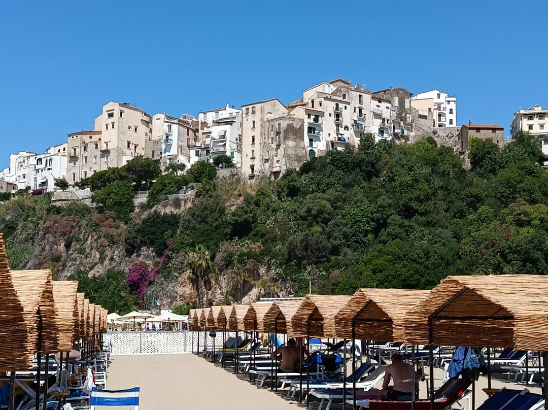 Lido Baia Azzurra-斯佩隆加必去景点