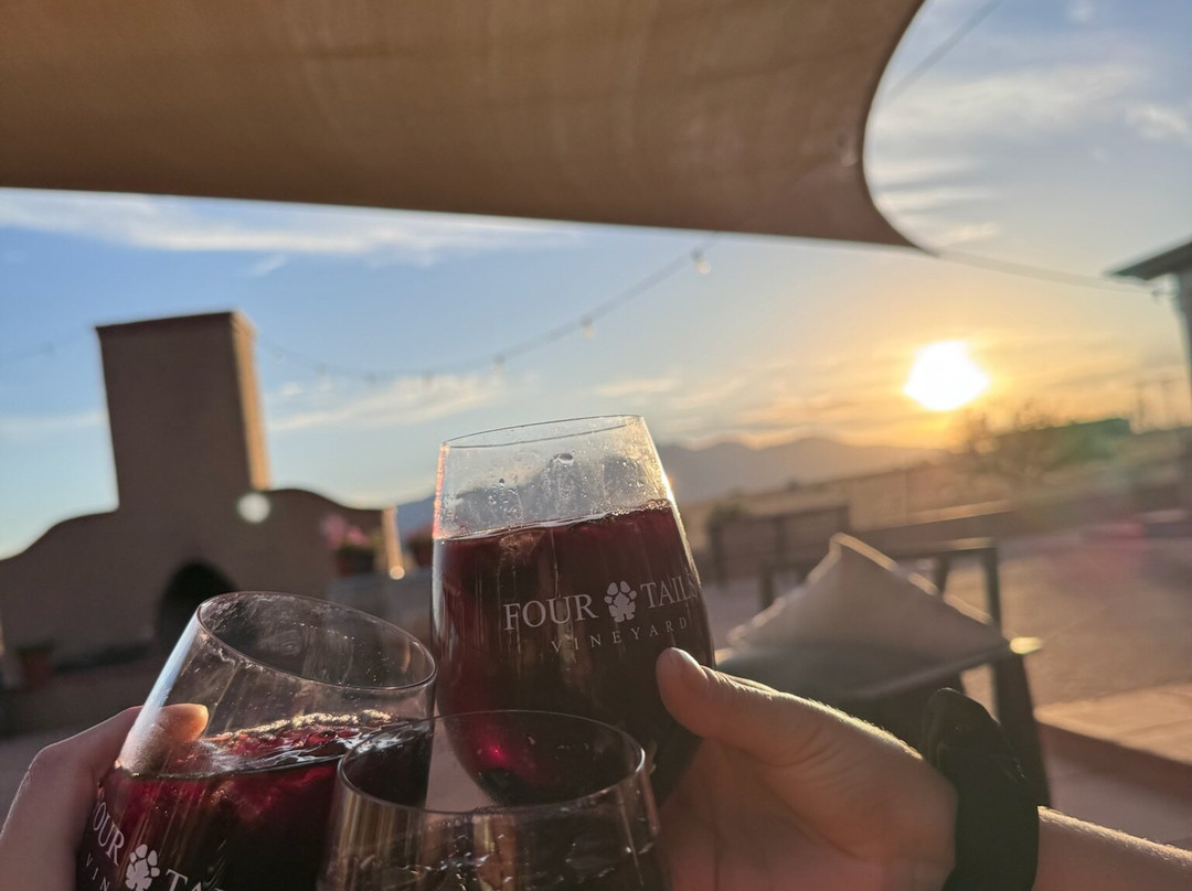 Four Tails Vineyard-Pearce必去景点
