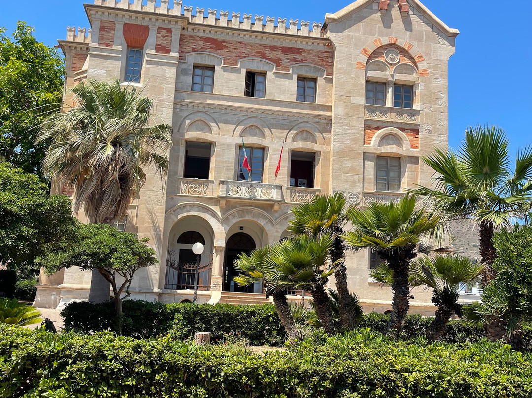 Palazzo Florio-法维格纳纳必去景点