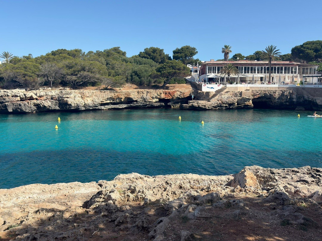 Cala Blanca Beach-卡拉布兰卡必去景点