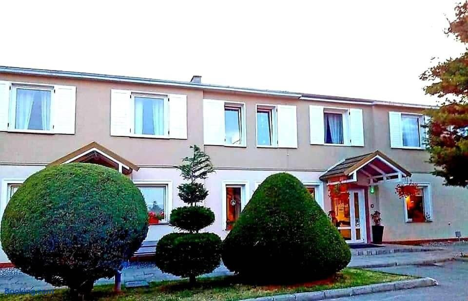Hotel i Restauracja ABIS