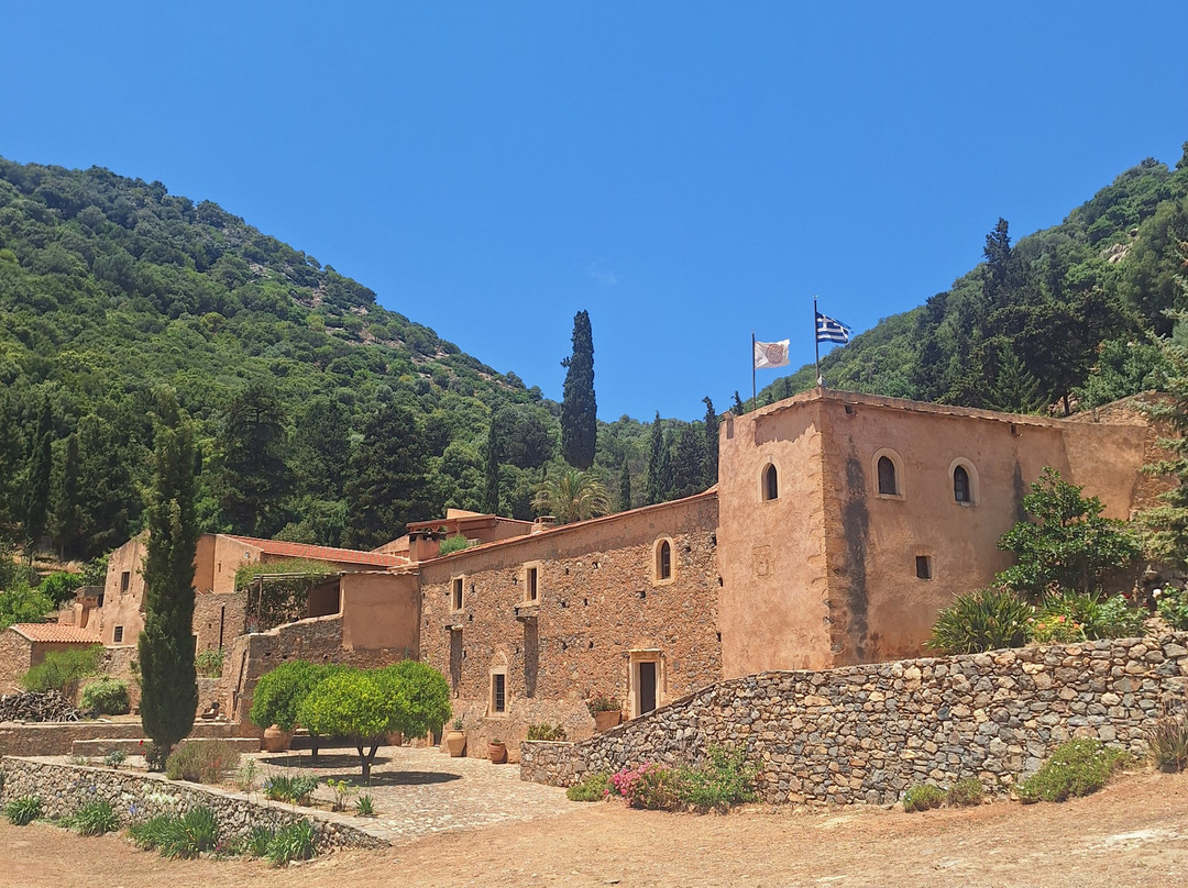 Vosakou Monastery-Milopotamos必去景点