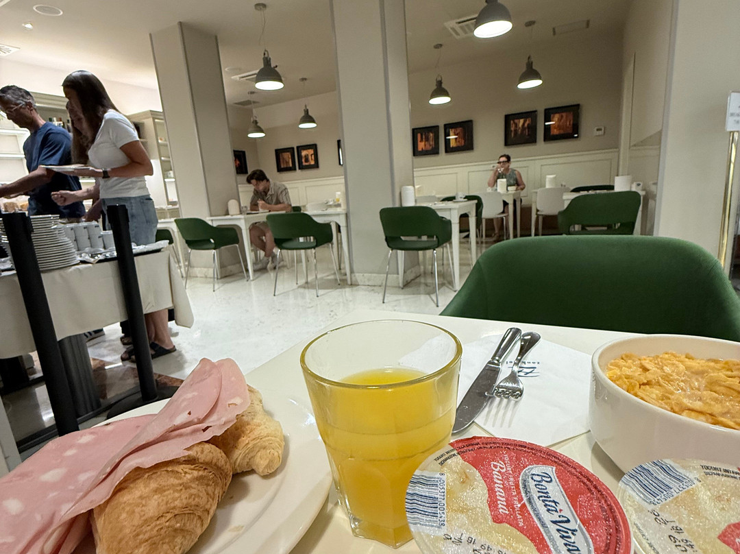 里贾纳赞恩酒店主图
