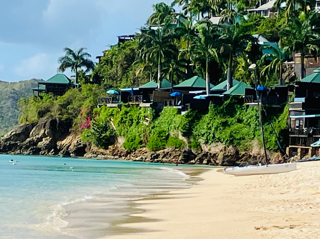 Valley Church Beach-Jolly Harbour必去景点