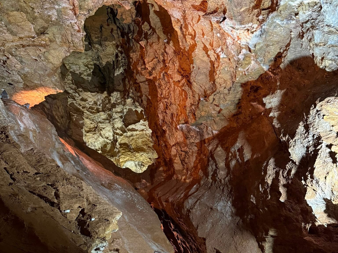 Kristallhöhle Kubach-Weilburg必去景点