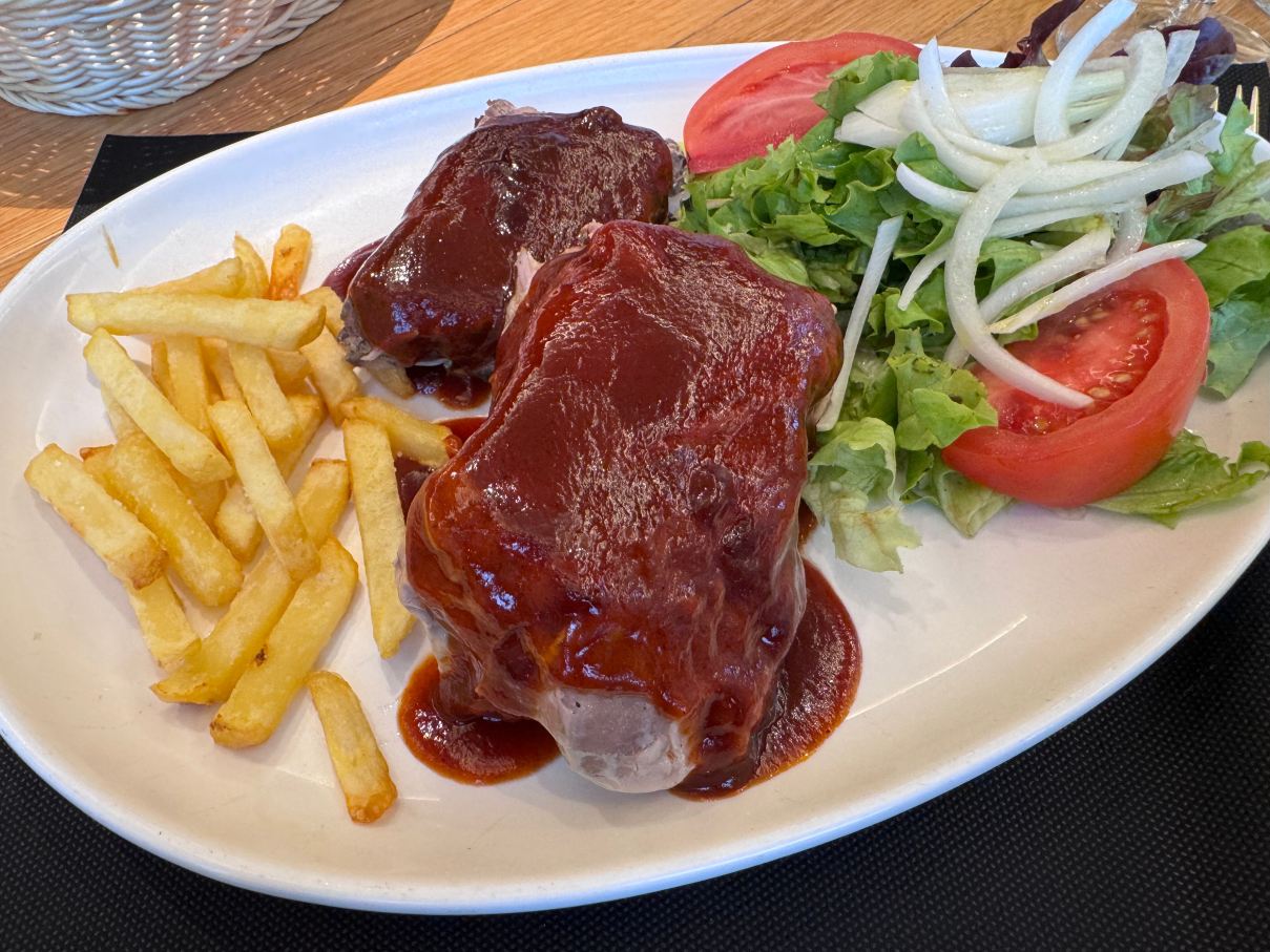 阿雷特科萨特酒店-旅行者