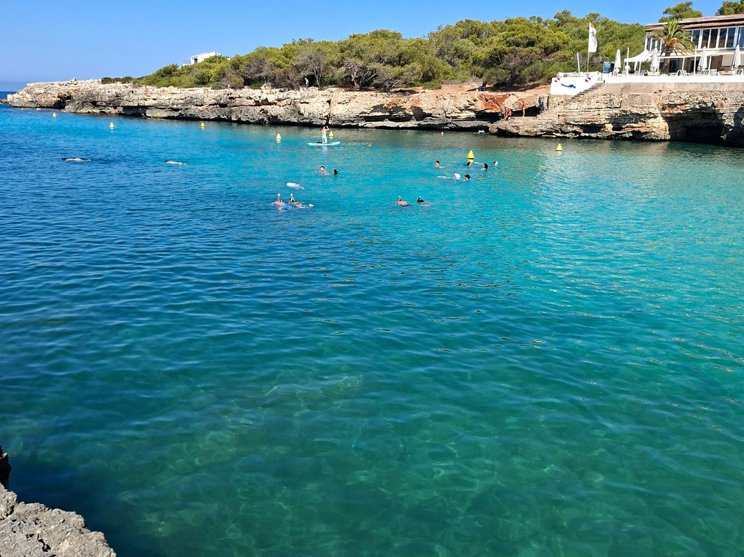 Cala Blanca Beach-卡拉布兰卡必去景点