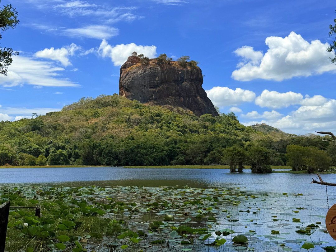 Kumara with Lanka Tour-Gampaha必去景点
