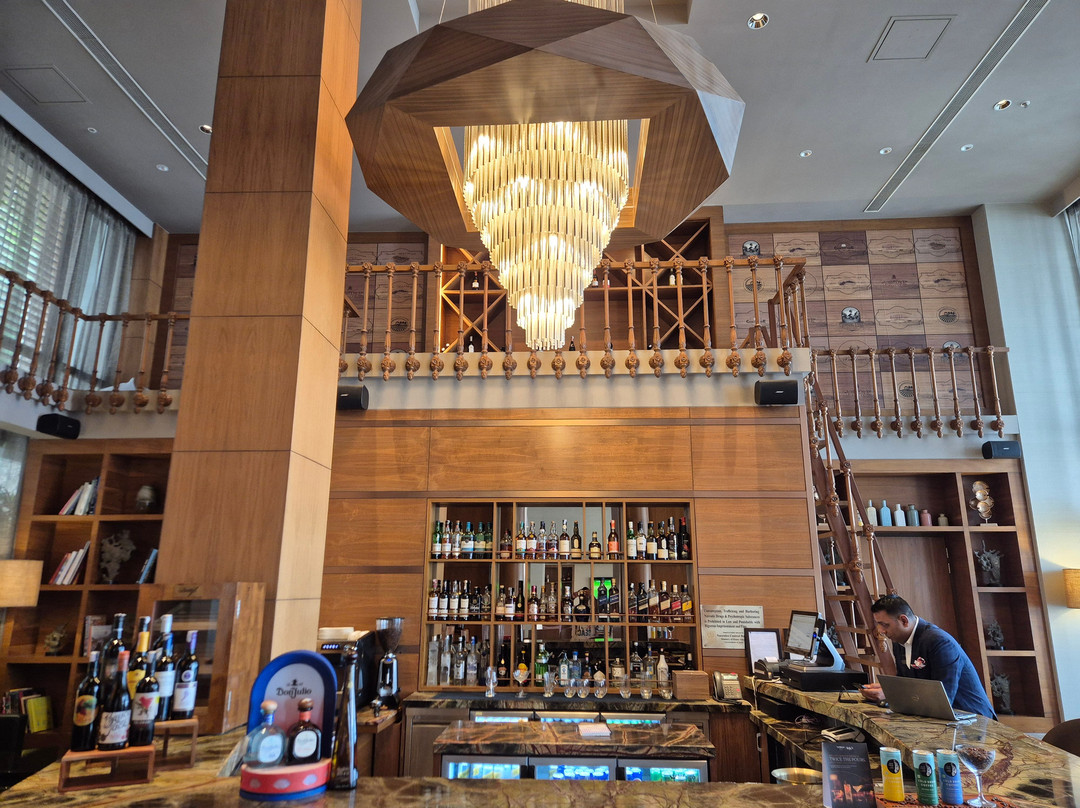 喜马拉雅山上的威斯汀度假酒店与水疗中心主图