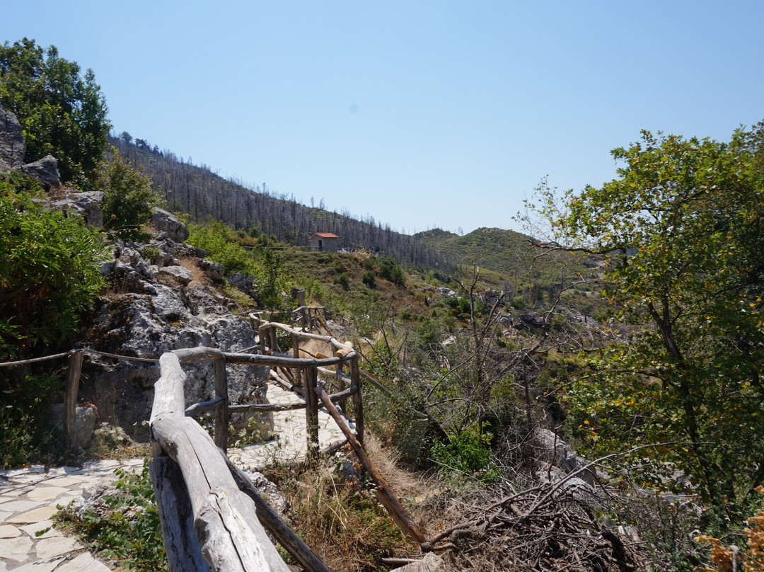 Waterfall of Drimona-Drimona必去景点
