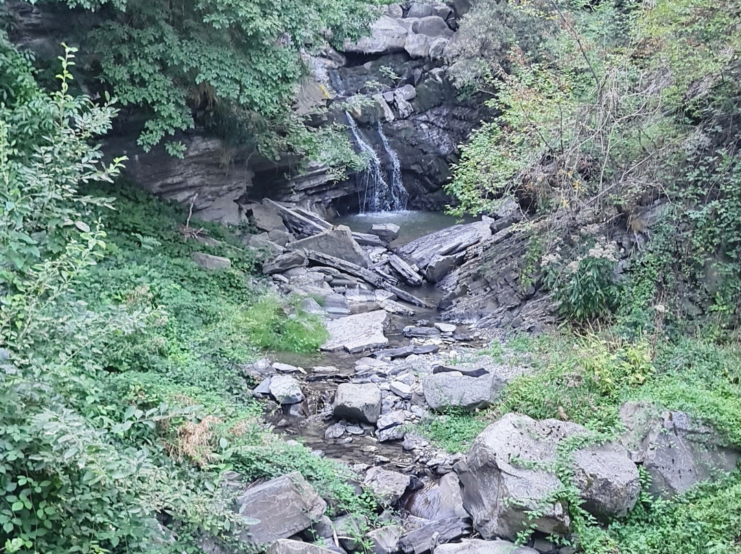 Cascata della Rovinaccia-Canevare必去景点