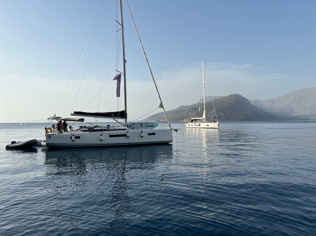 Nisos Yacht Charter-Nidri必去景点