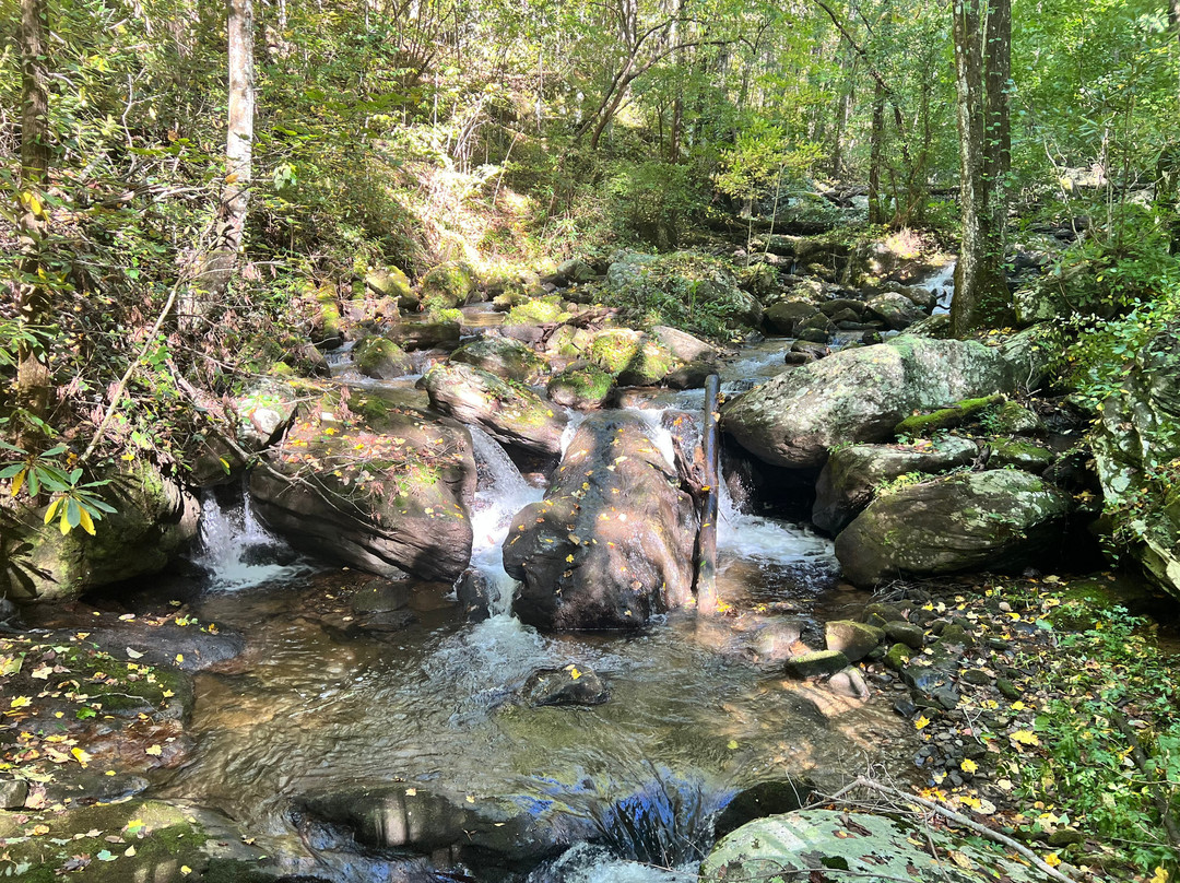 Anna Ruby Falls-海伦必去景点