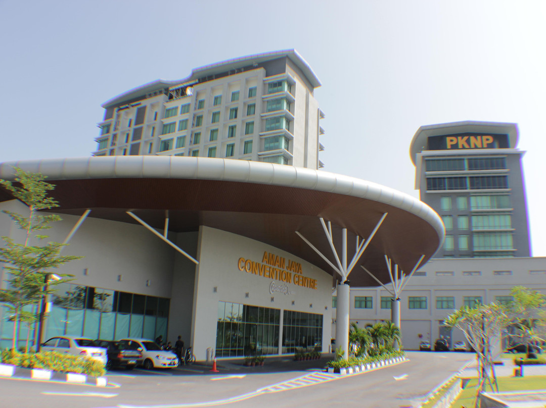 Hotel Casuarina@Meru