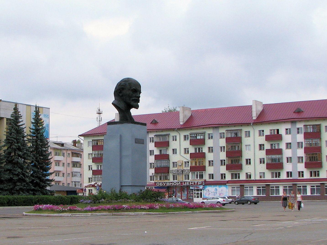 Monument V.I. Lenin景点图片