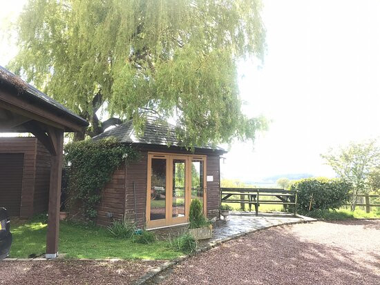 Edderton Hall Country House主图
