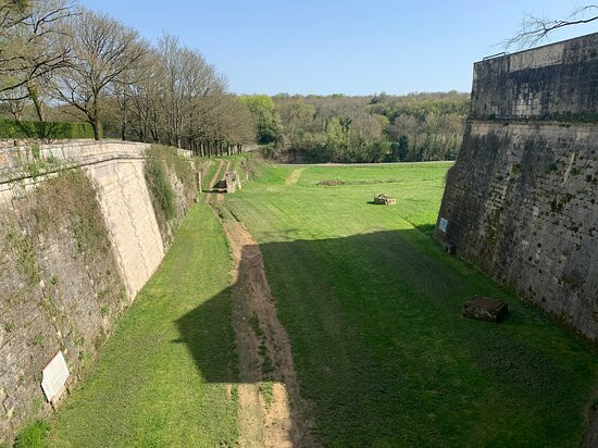 Château de Taillebourg景点图片