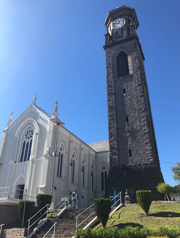 Igreja Matriz Nossa Senhora de Lourdes e Campanario de Pedra-Flores Da Cunha必去景点