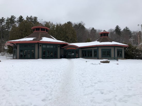 Adirondack Carousel景点图片