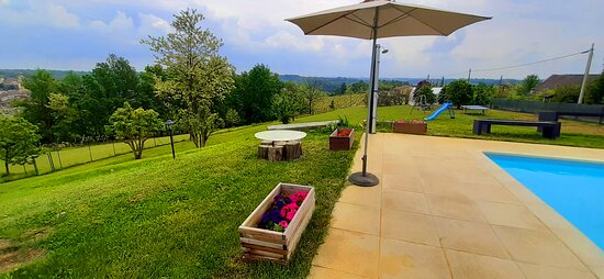 Confinedeisanti B&B-泳池