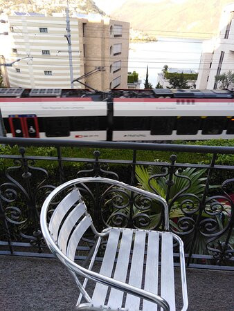 蒙塔利纳酒店及青年旅馆主图