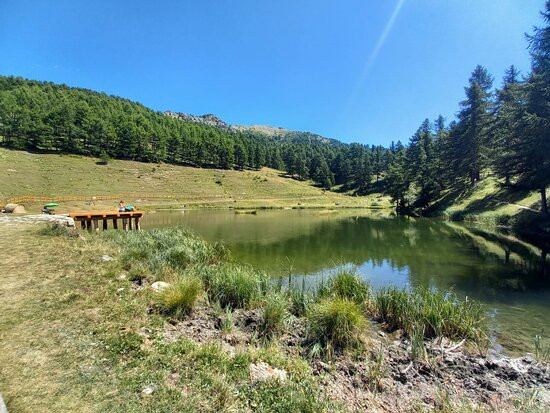 Lago Laune景点图片