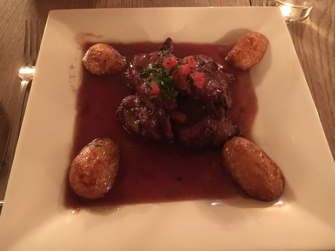 The Hare & Hounds Foss Cross主图