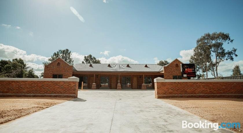 Red Waratah Accommodation主图