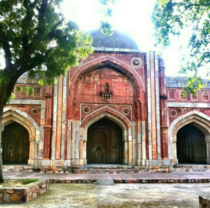 Jamali Kamali Tomb and Mosque-新德里必去景点