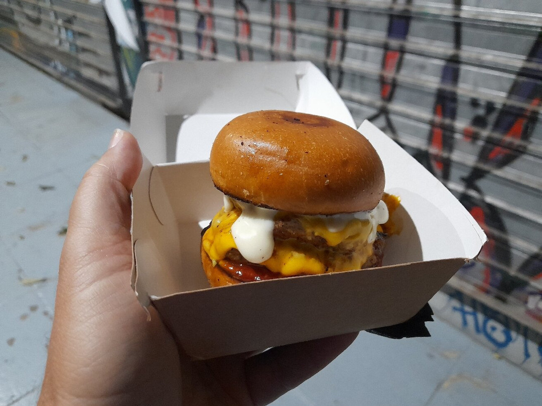 Loutra Smokovou餐馆和美食-Guerilla Chef Burgers