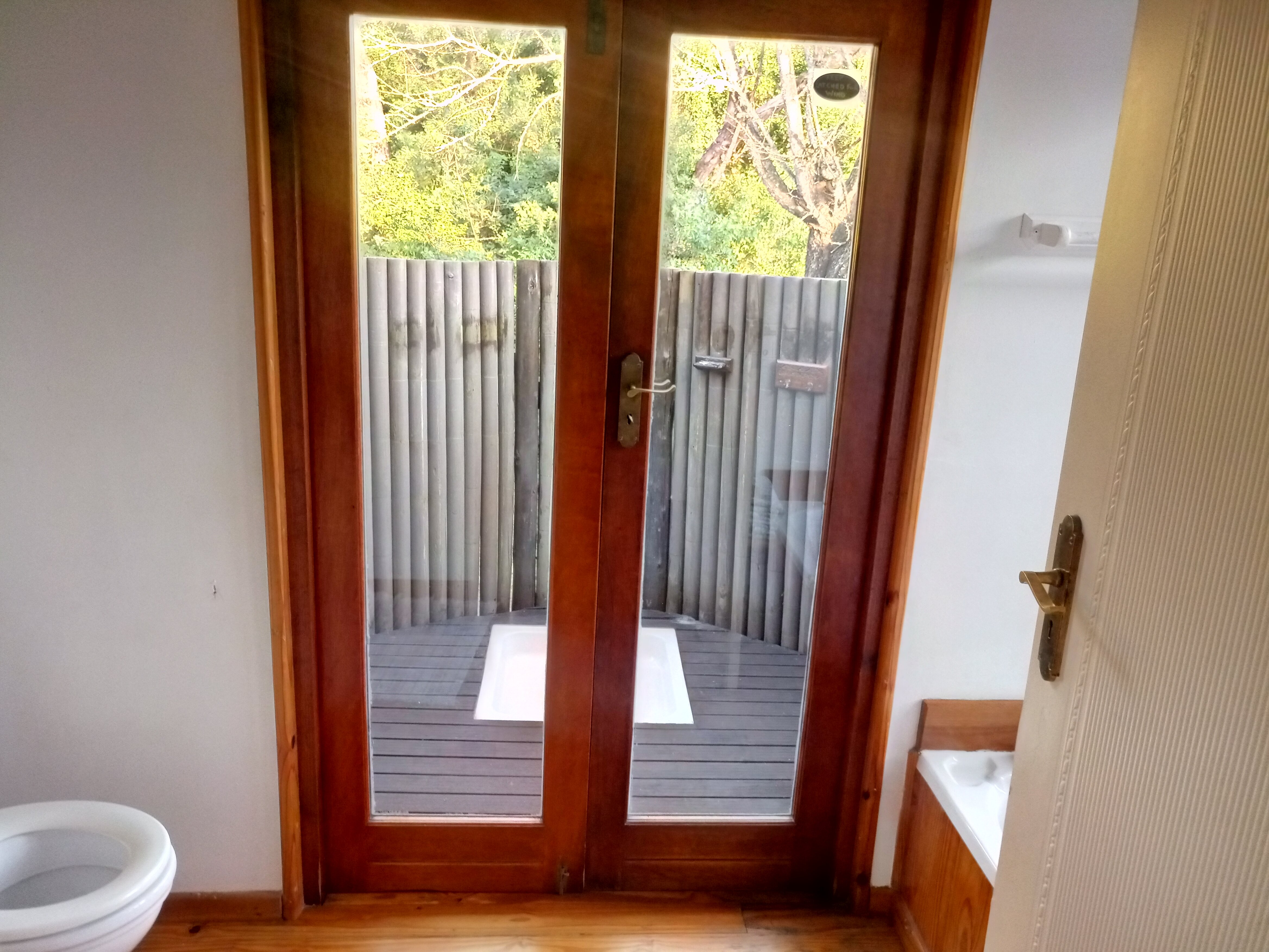 Imani Bush House & Silver Sky Chalet-浴室