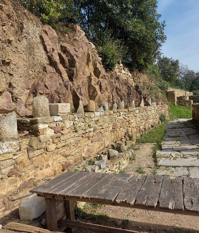 Oppidum Saint Vincent-Gaujac必去景点