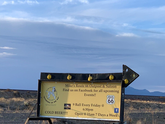 Mike's Route 66 Outpost & Saloon-金曼必去景点