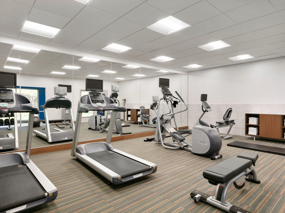 Holiday Inn Express & Suites Salisbury By IHG主图