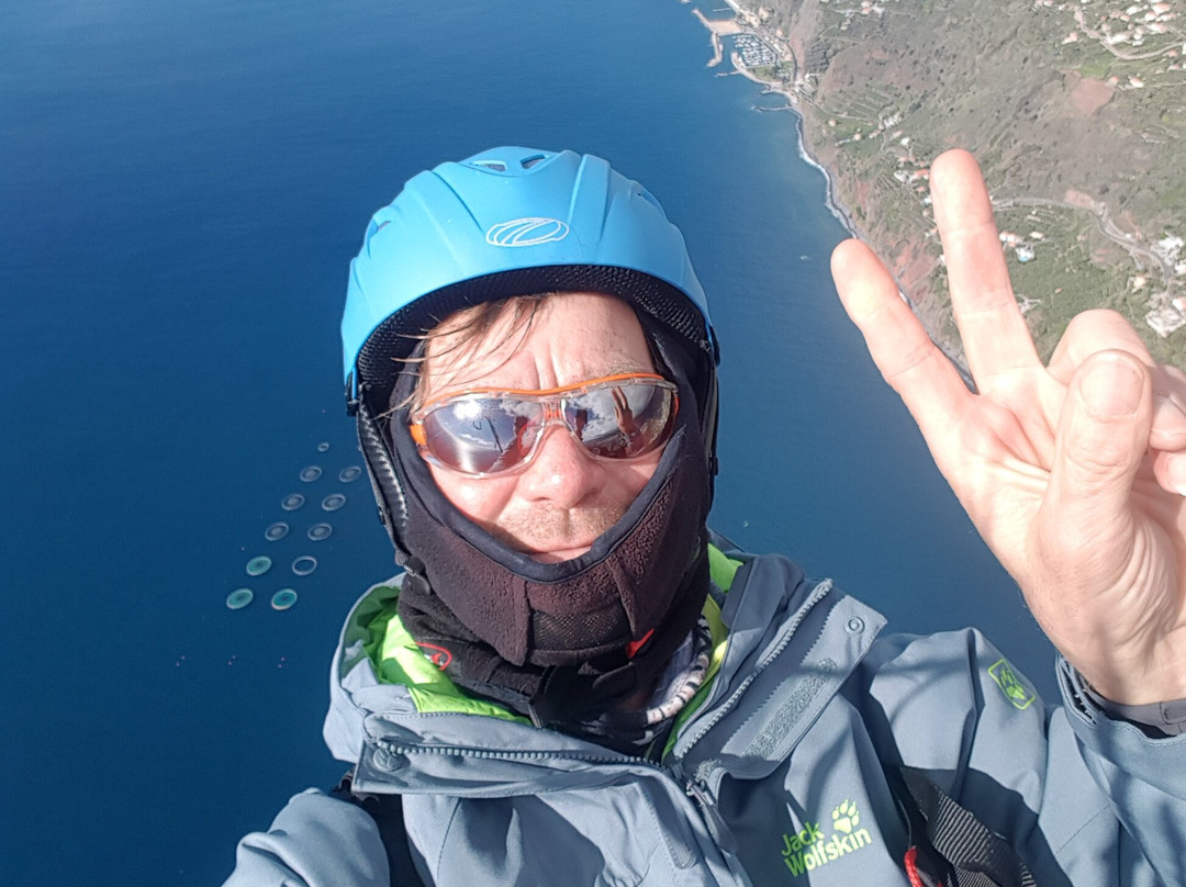 Madeira Paragliding-Arco da Calheta必去景点