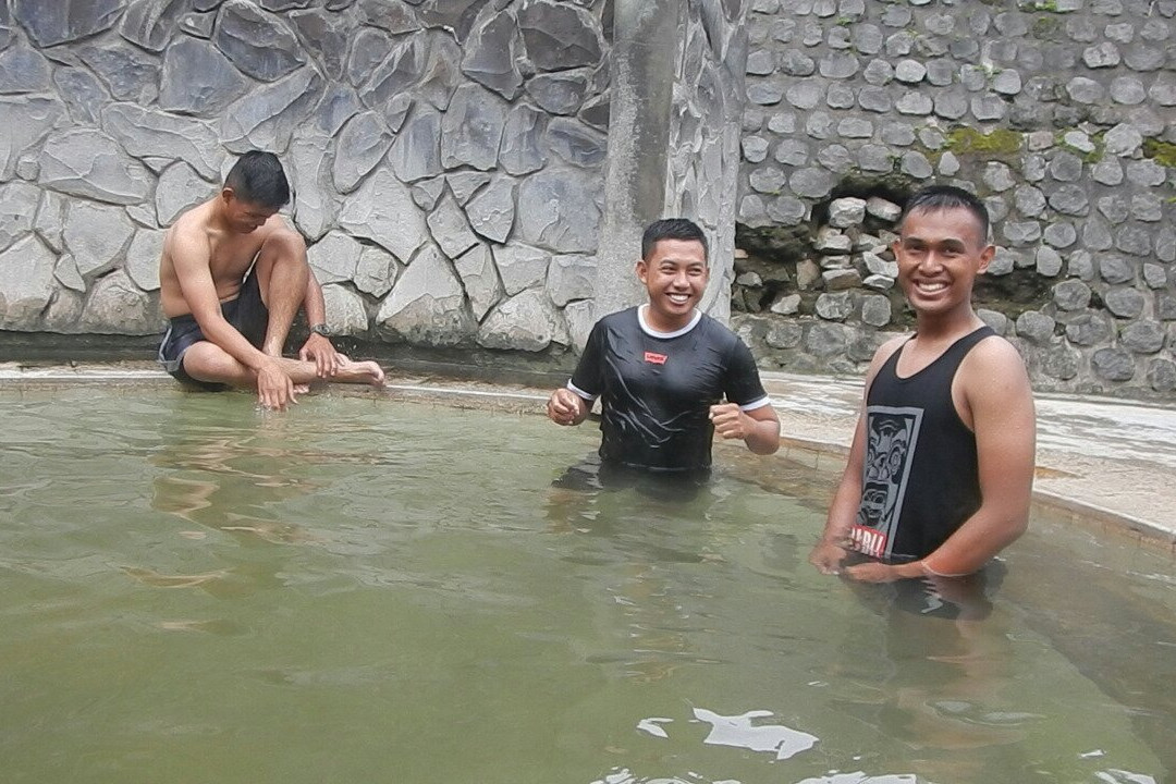 Padusan Hot Springs-惹班必去景点