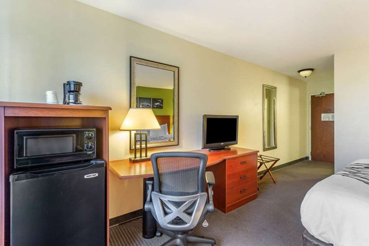 Sleep Inn & Suites - Jacksonville主图