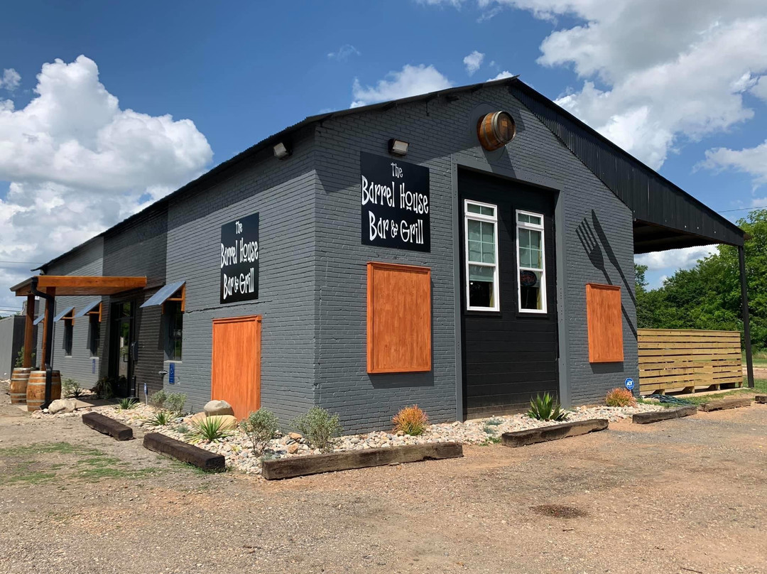 Winnsboro餐馆和美食-The Barrel House Bar and Grill