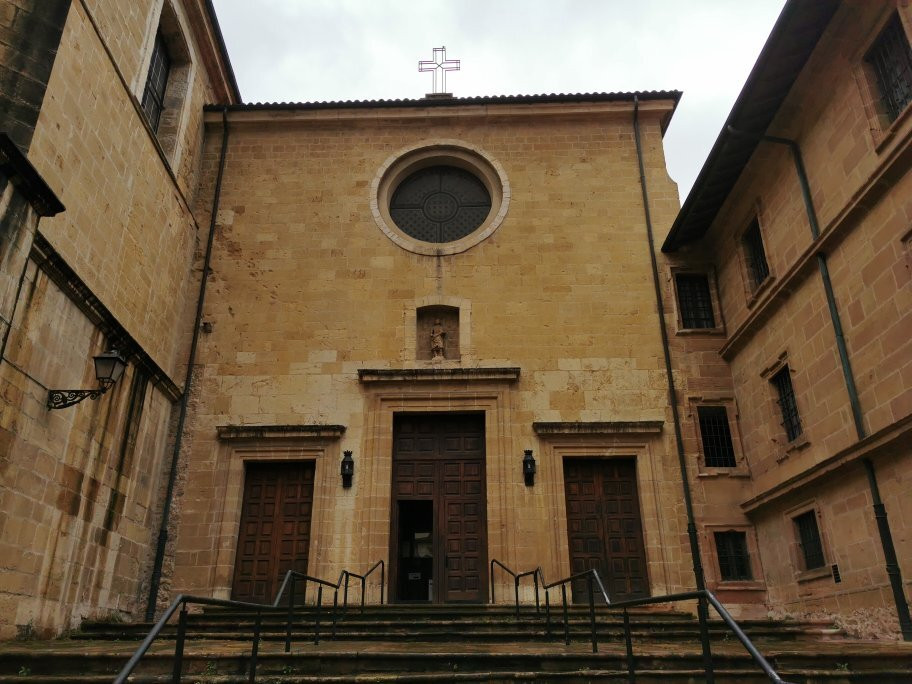 Monasterio de San Pelayo-奥维耶多必去景点