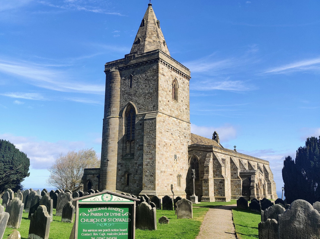 Church of St Oswald & Viking Grave Stones-Lythe必去景点