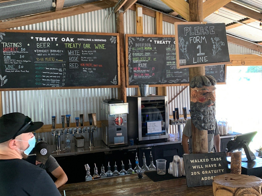 Treaty Oak Distilling-Dripping Springs必去景点