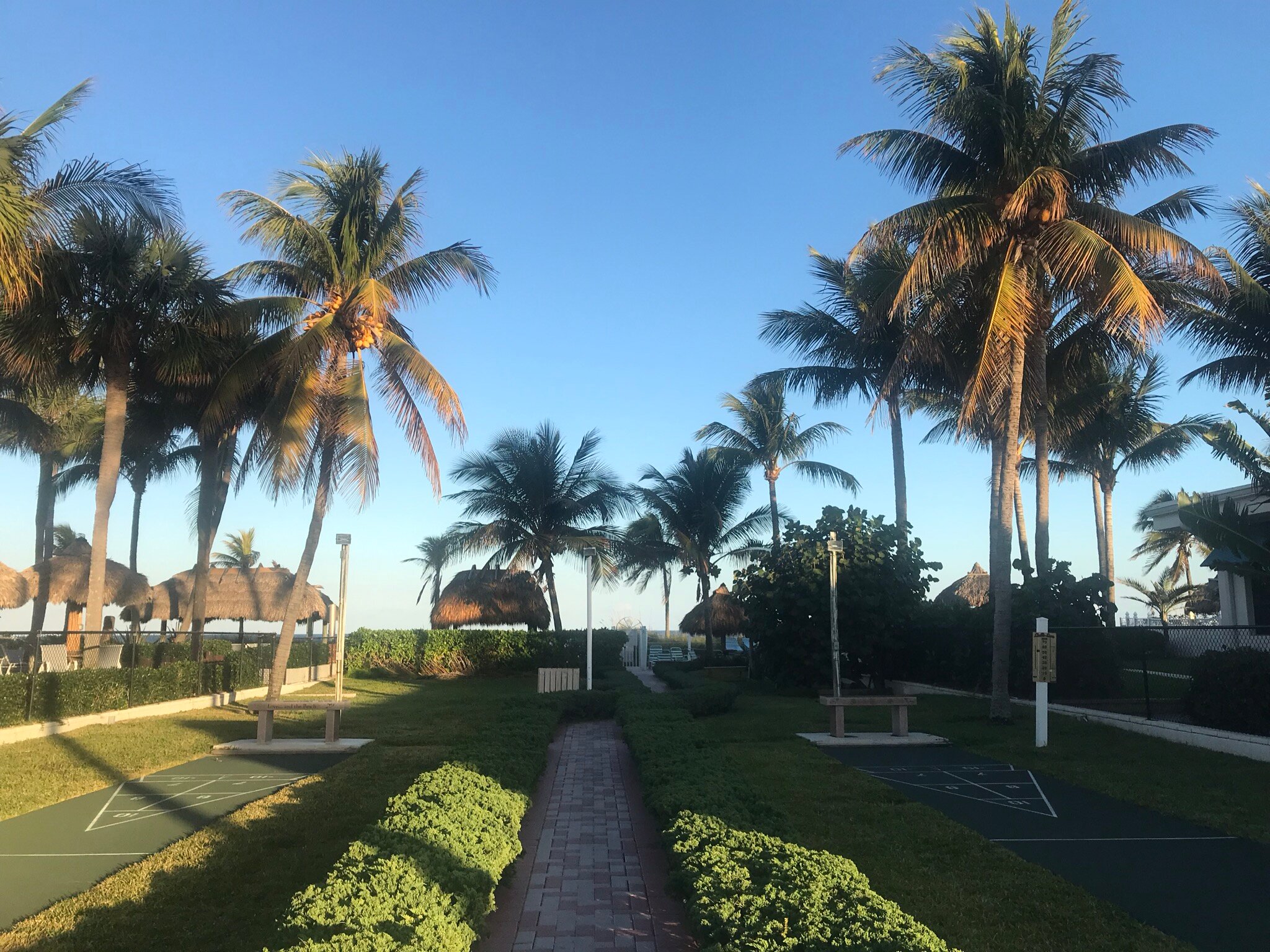 Driftwood Beach Club-浴室