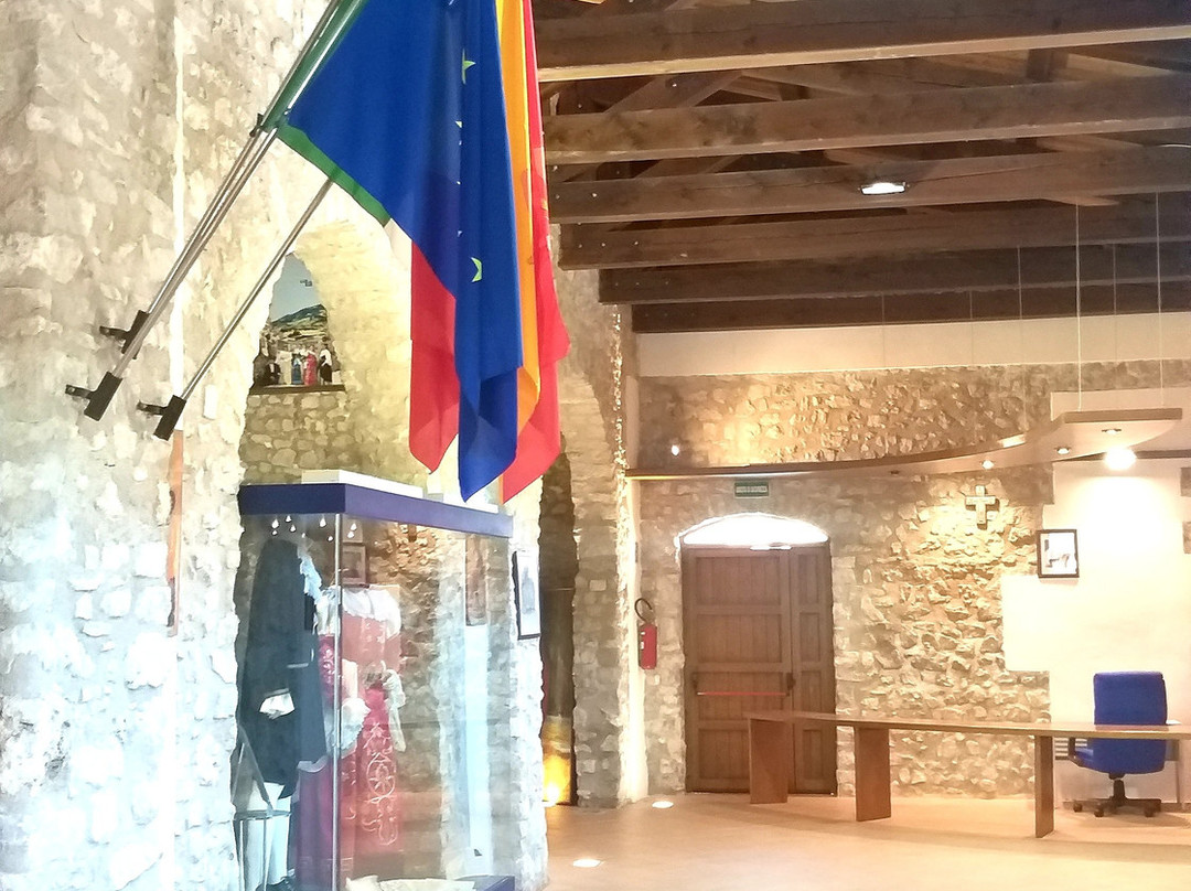 Castello di Palazzo Adriano景点图片