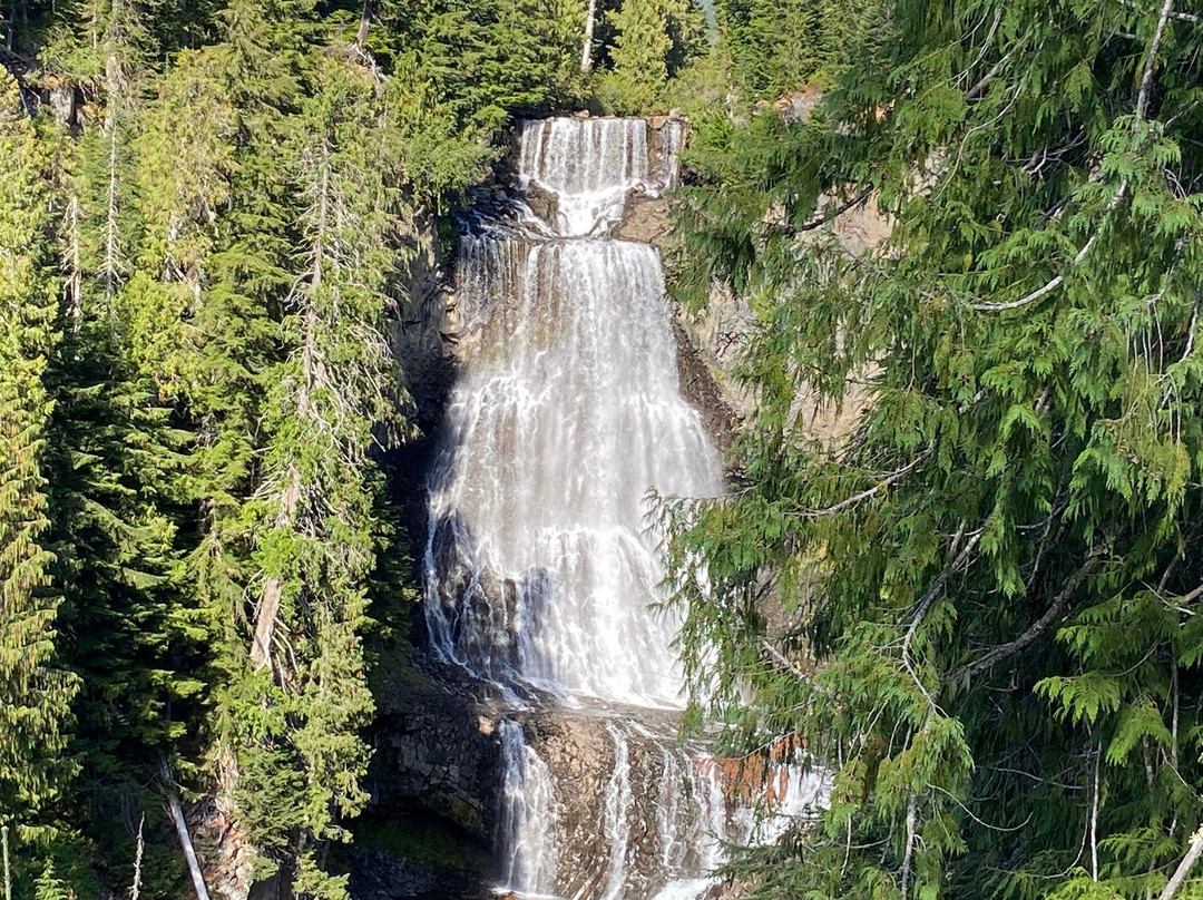 The Callaghan's Base At Alexander Falls-惠斯勒必去景点