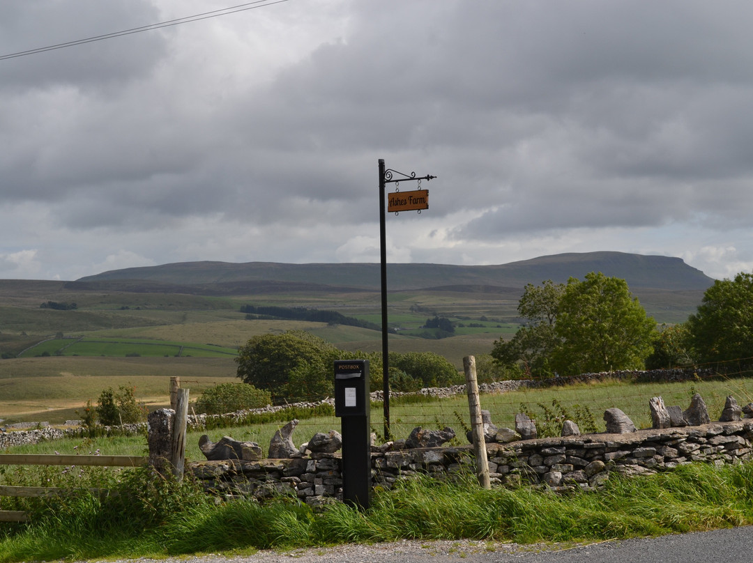 Ashes Farm Bed & Breakfast, Holiday Cottage And Lodges